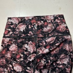 Floral Lululemon leggings (6)